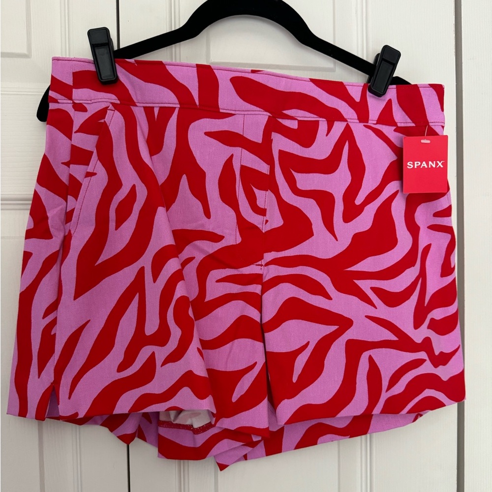 SPANX 4” Polished Short